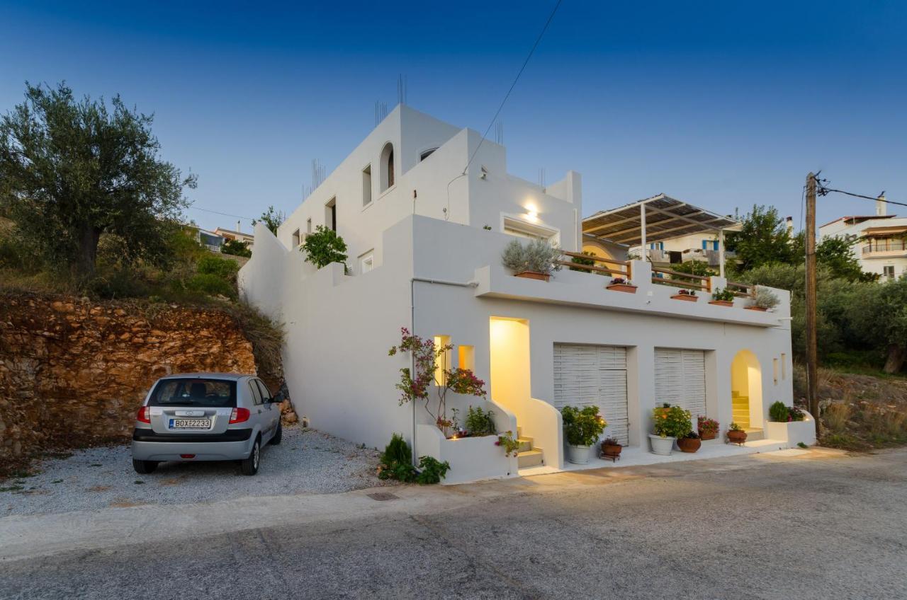 Aegean Suites Votsi  외부 사진