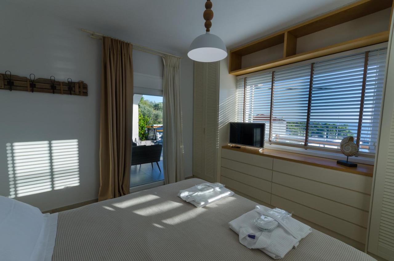 Aegean Suites Votsi  외부 사진